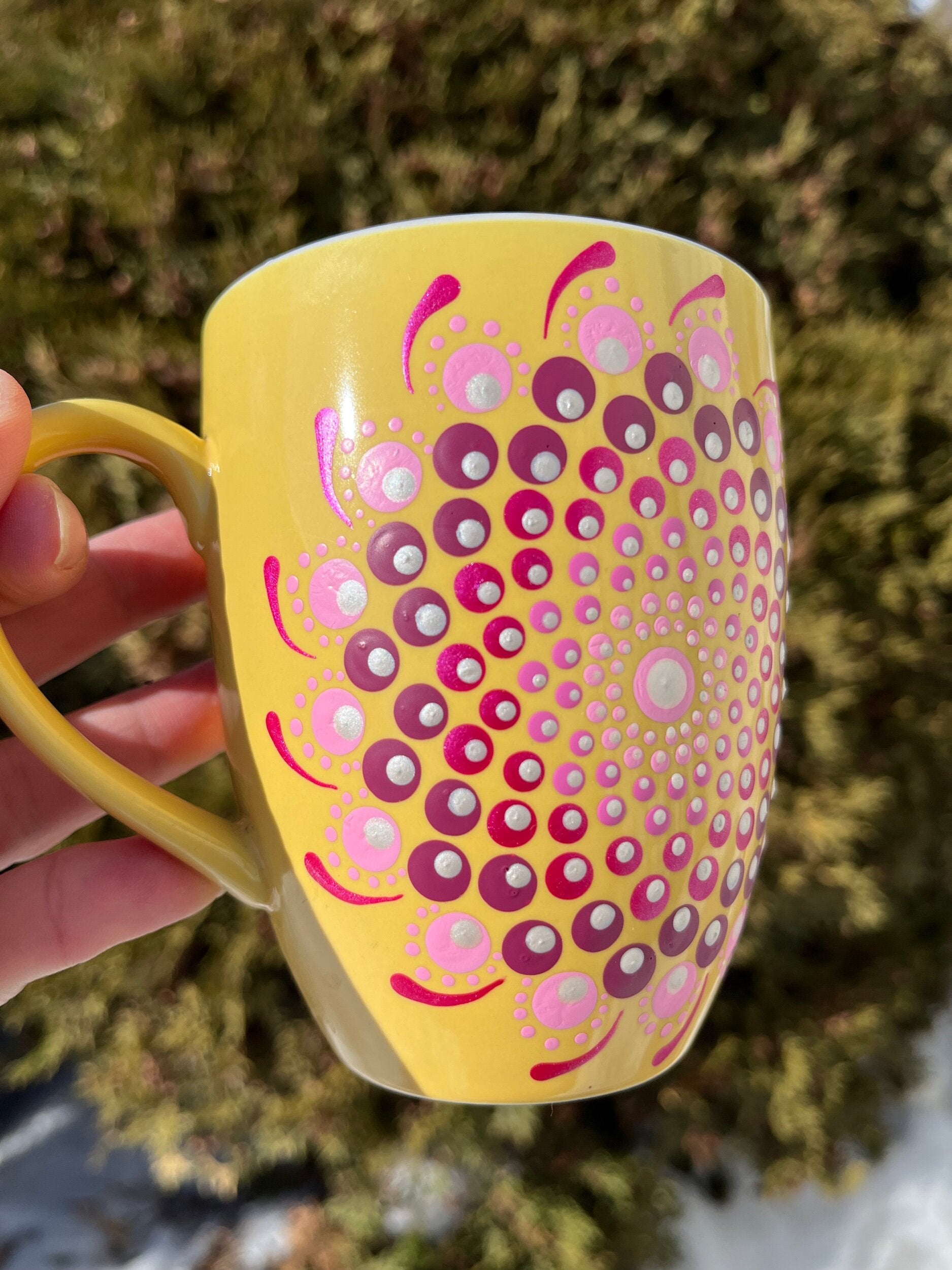 12oz yellow & pink mug