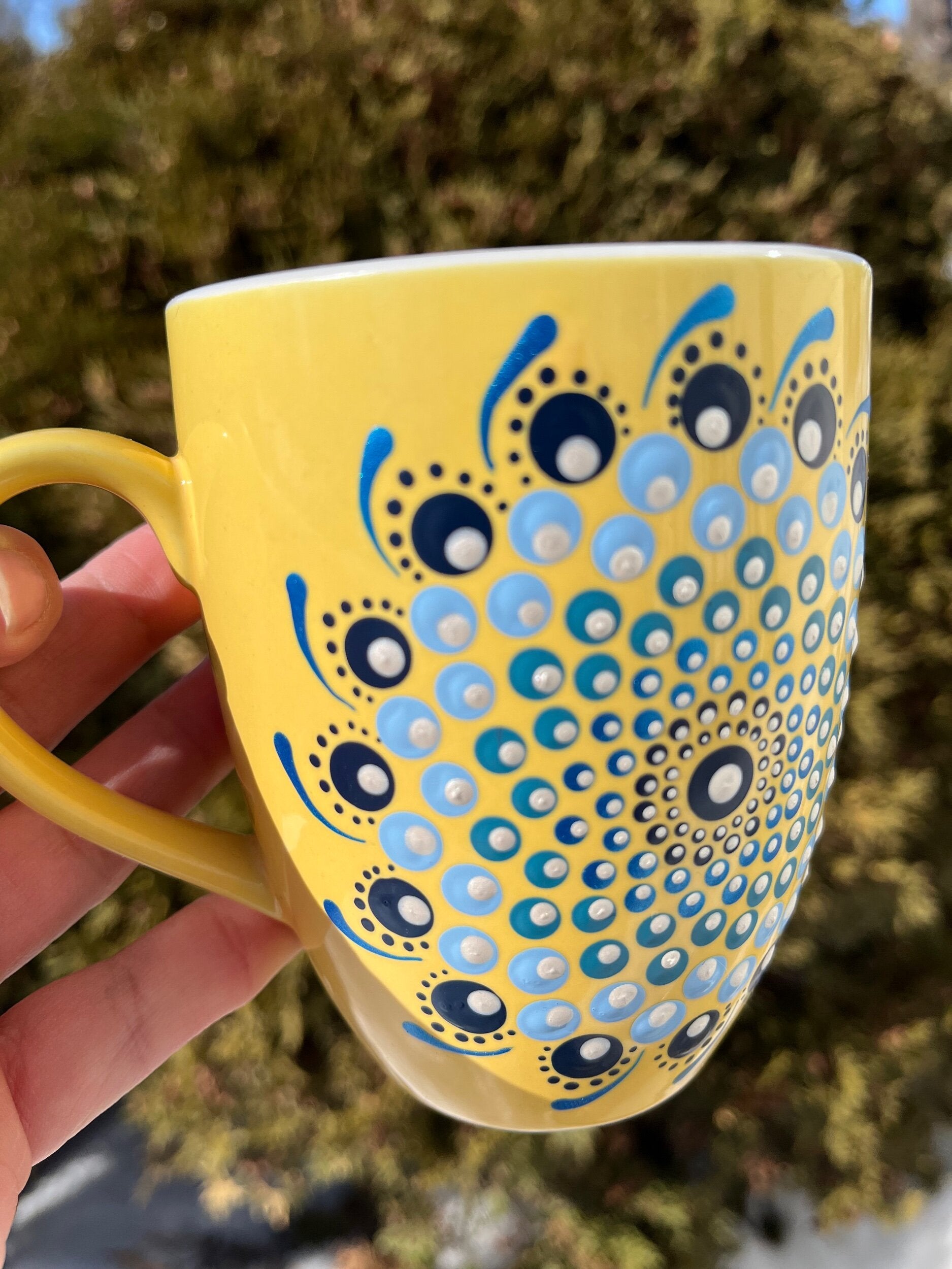 12oz yellow & blue mug
